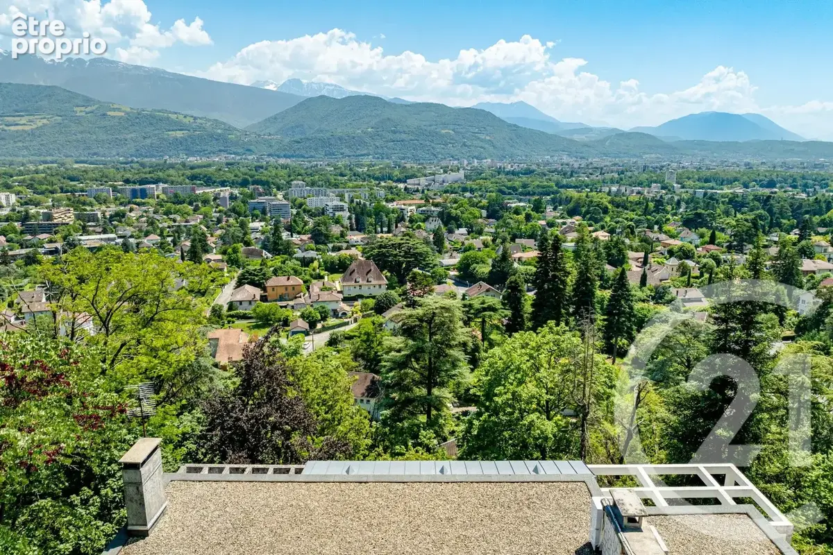 Maison 8 pièces 256 m² à vendre à Corenc (38700) - photo 2