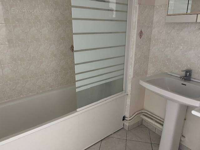 Appartement à EPERNON