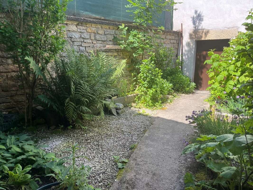 Maison à VERREY-SOUS-SALMAISE