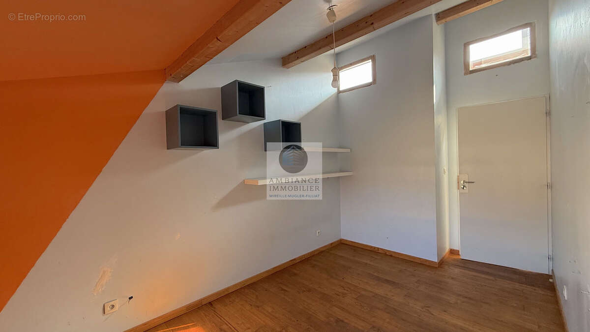 Maison à LIVRON-SUR-DROME