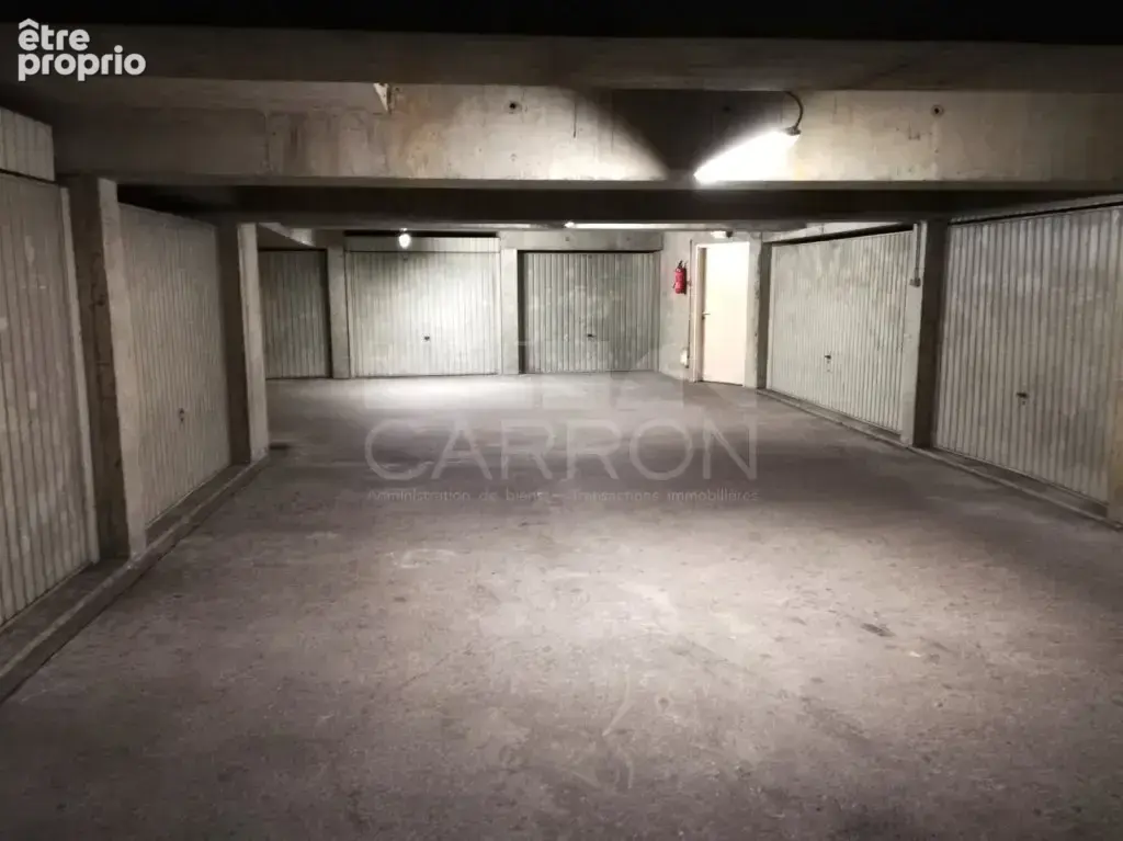 Parking à LYON-7E