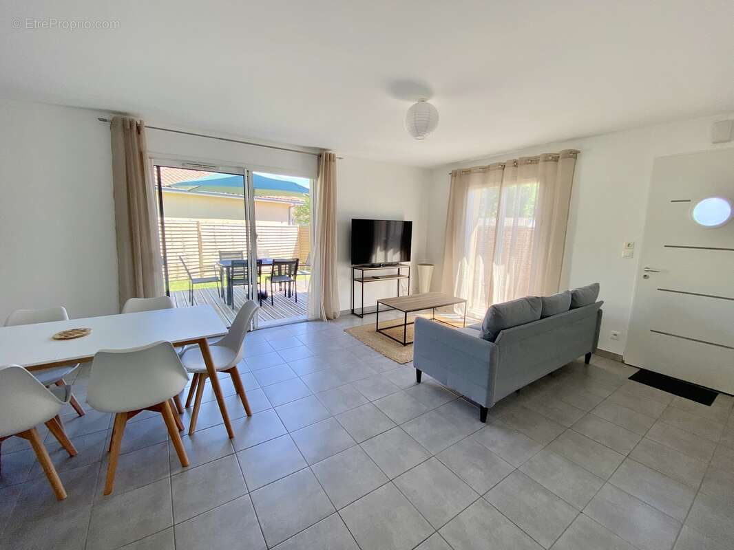 Maison 80 m² à Mios  - photo 30