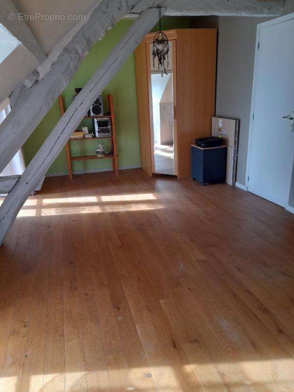 Maison à NEUVY-SAINT-SEPULCHRE