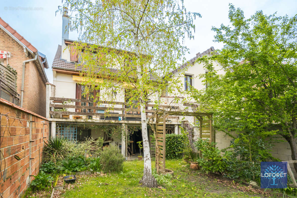 Maison à LES PAVILLONS-SOUS-BOIS