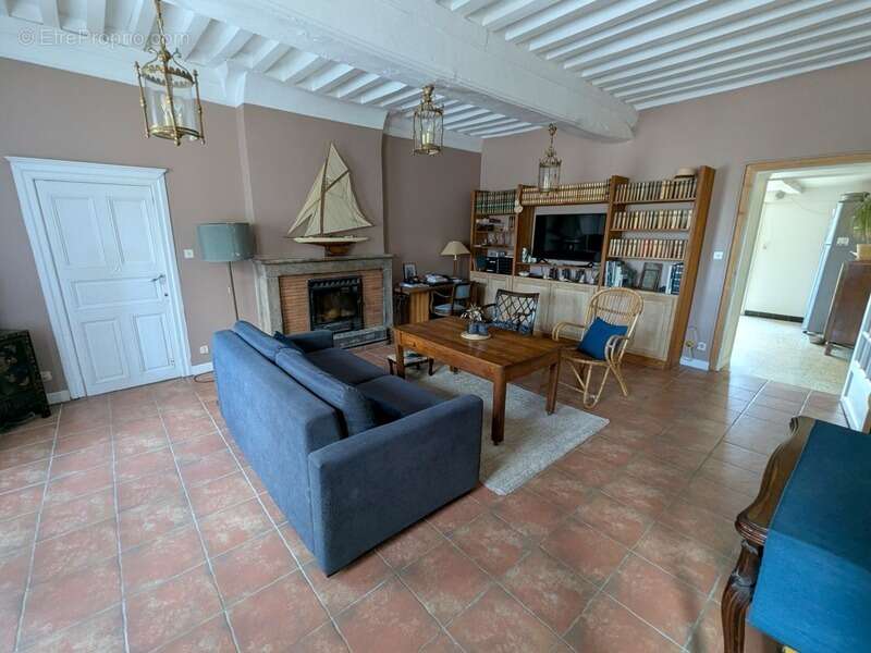 Maison à CHAROLLES