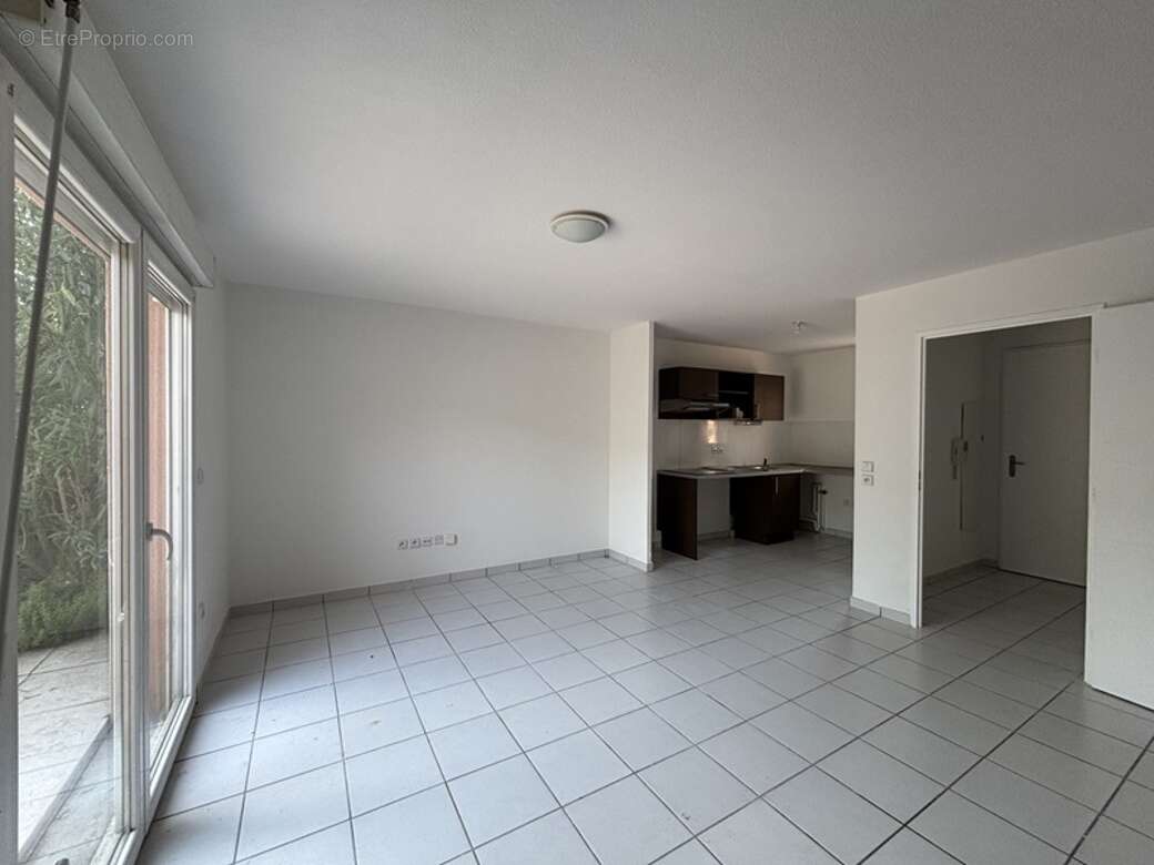 Maison 64 m² à Montelimar  - photo 2