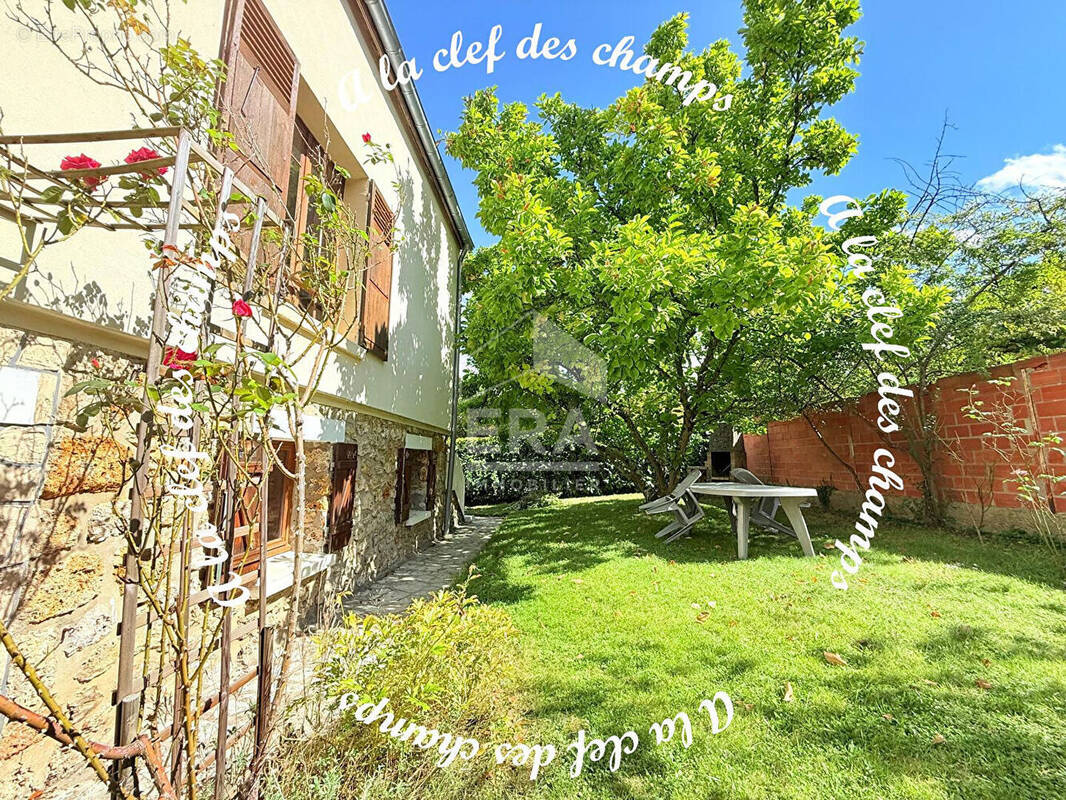 Maison à SAINT-REMY-LES-CHEVREUSE