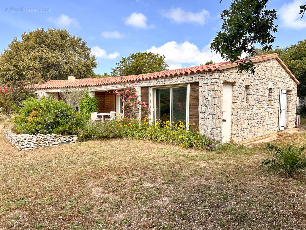 Maison à BONIFACIO