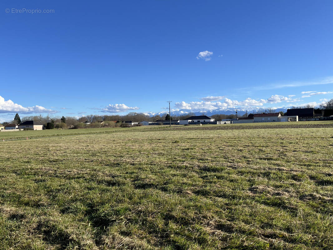 Terrain à OURSBELILLE