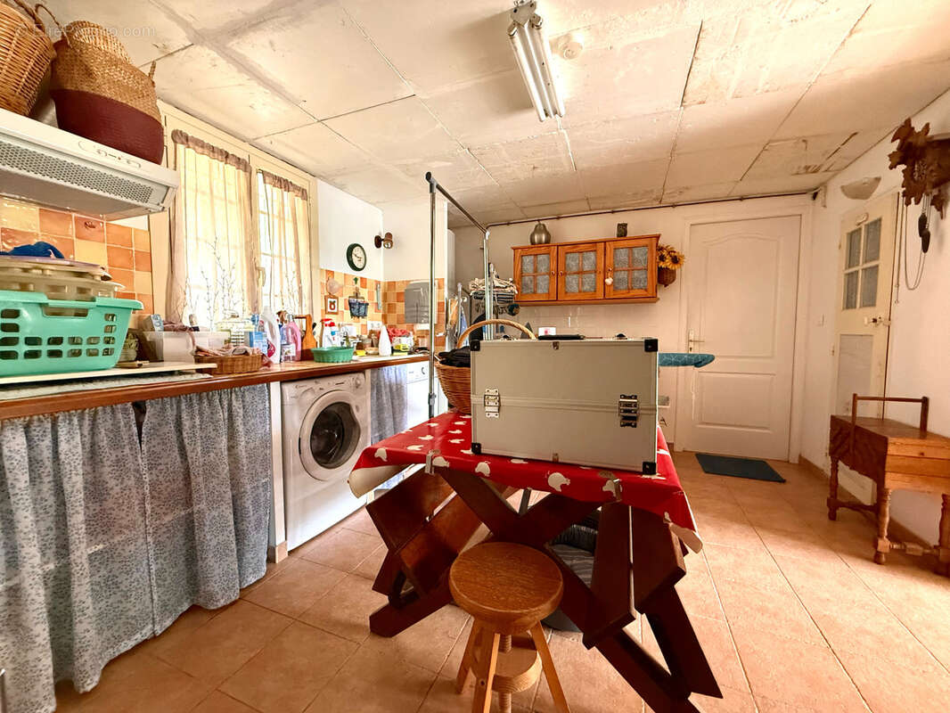 Maison à POUJOLS