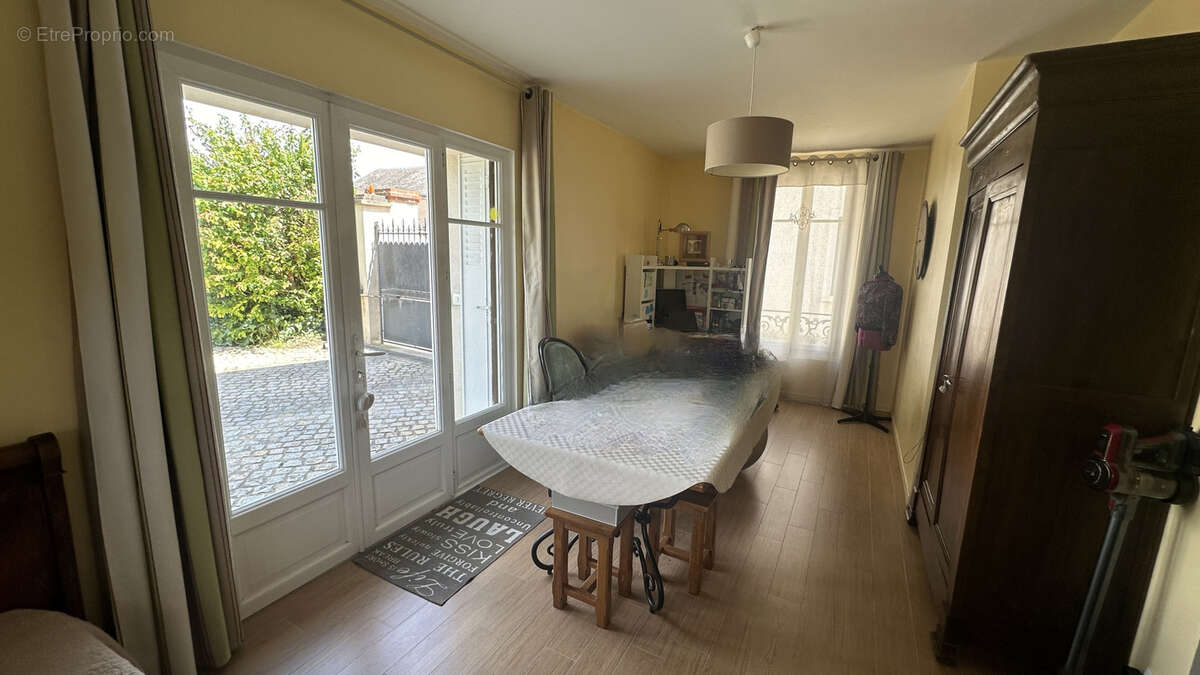 Maison à MAROLLES-EN-HUREPOIX