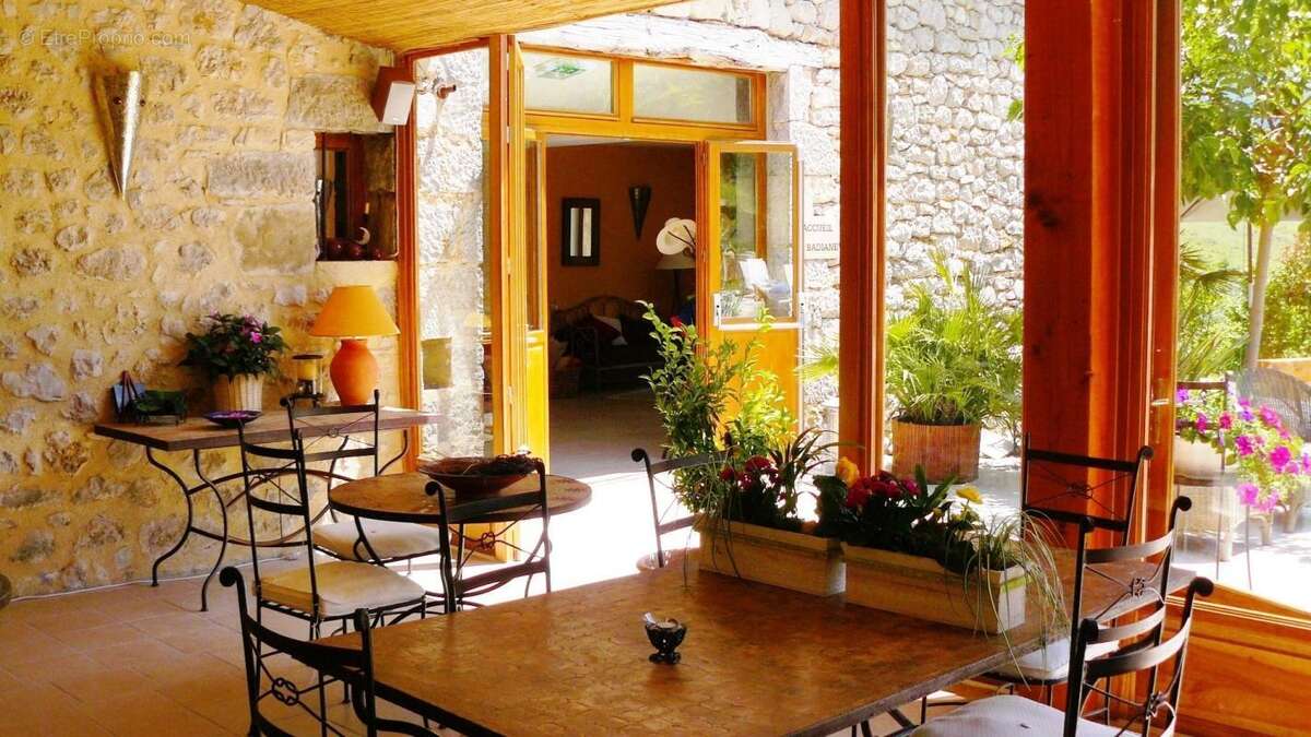 Maison à BUIS-LES-BARONNIES