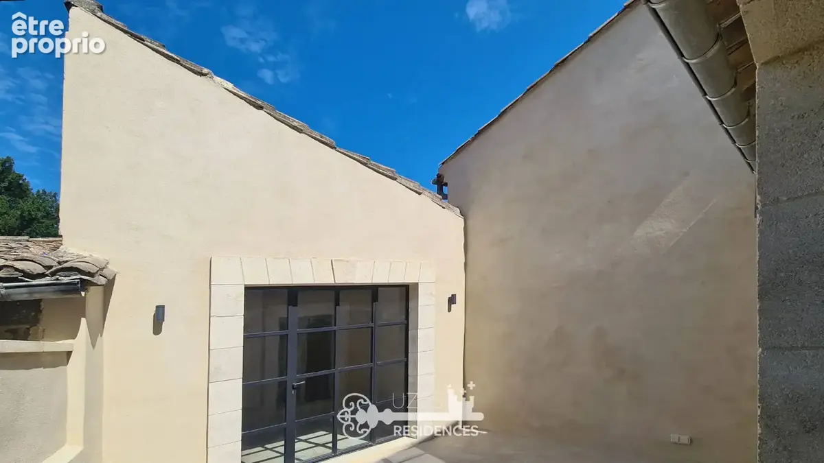 Appartement rénové de 130 m2 avec terrasse, dépendance et 3 chambres au cœur d'Uzès - photo 12