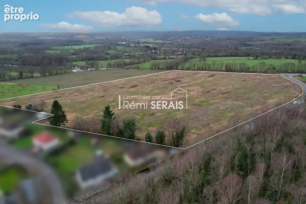 Terrain à LA FERRIERE-AUX-ETANGS