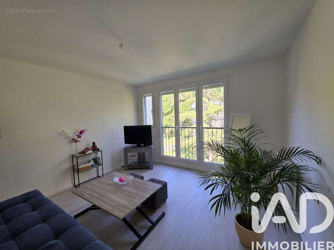 Photo 7 - Appartement à VILLIERS-SUR-ORGE