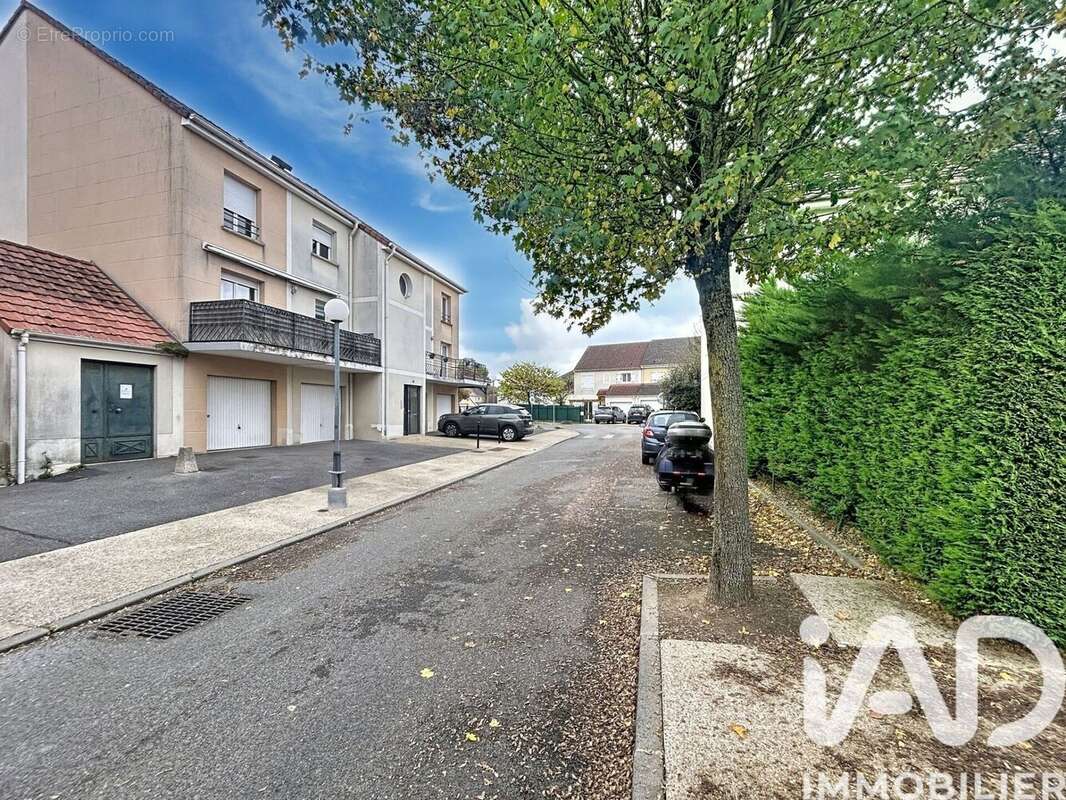 Photo 9 - Appartement à ROISSY-EN-BRIE