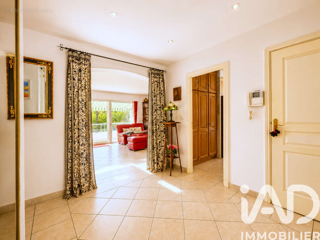 Photo 5 - Maison à SAINT-RAPHAEL