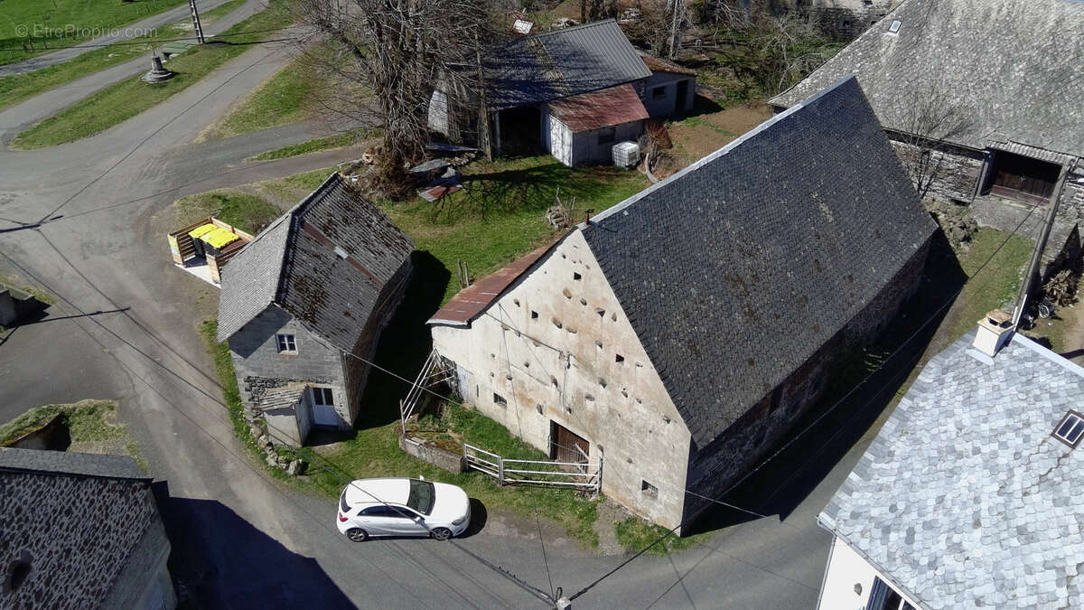 Maison à PERPEZAT
