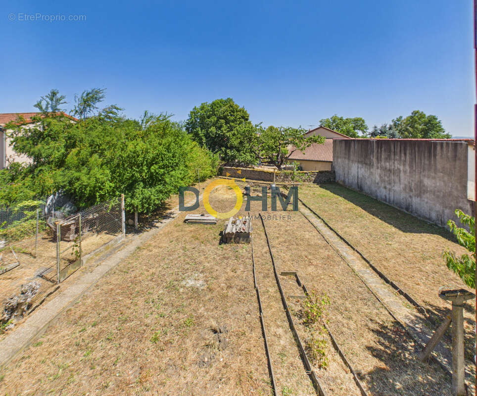 Maison de 138 m2 avec grange et terrain   Charbonnier-les-Mines - photo 13