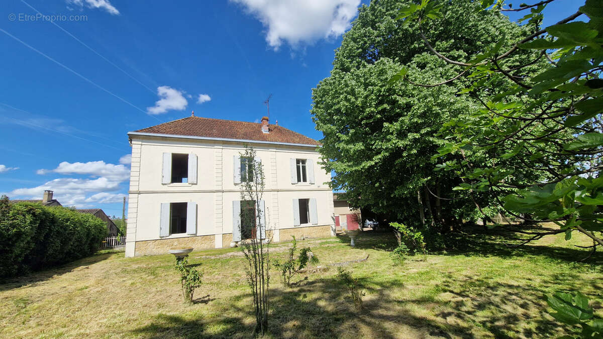 Maison à SAINT-MACAIRE
