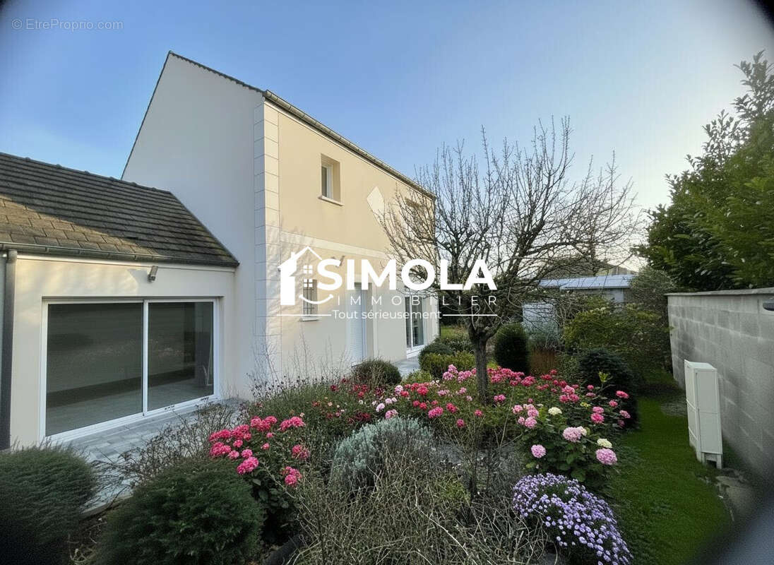 Maison à ROISSY-EN-FRANCE