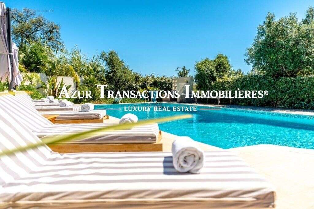 Maison 350 m² à Sainte-Maxime  - photo 2