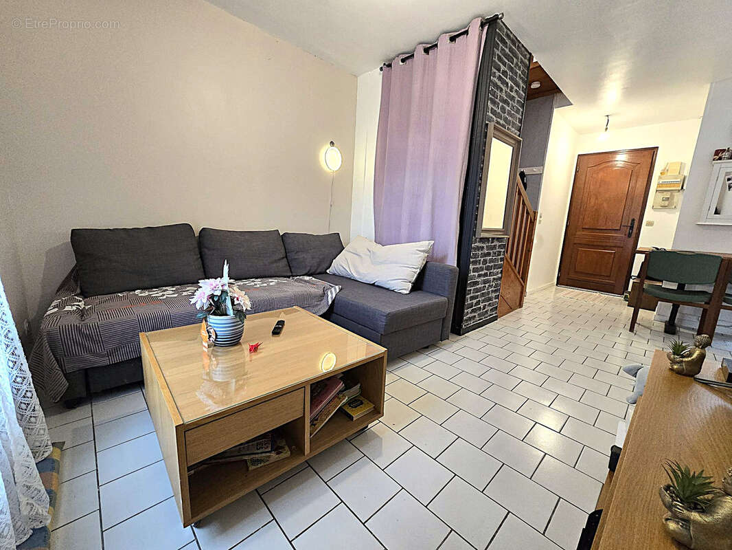 Grand duplex en F2 au Centre-Ville de Esbly - photo 2