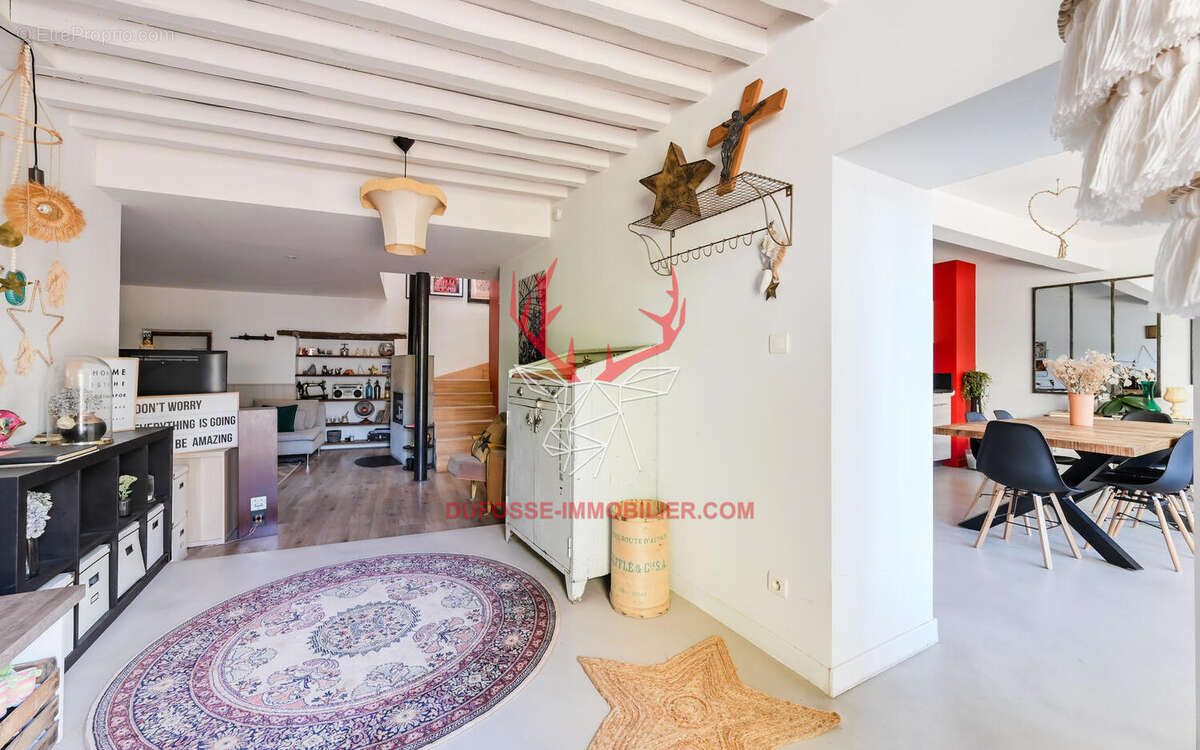 Maison à SAINT-GEORGES-DE-RENEINS