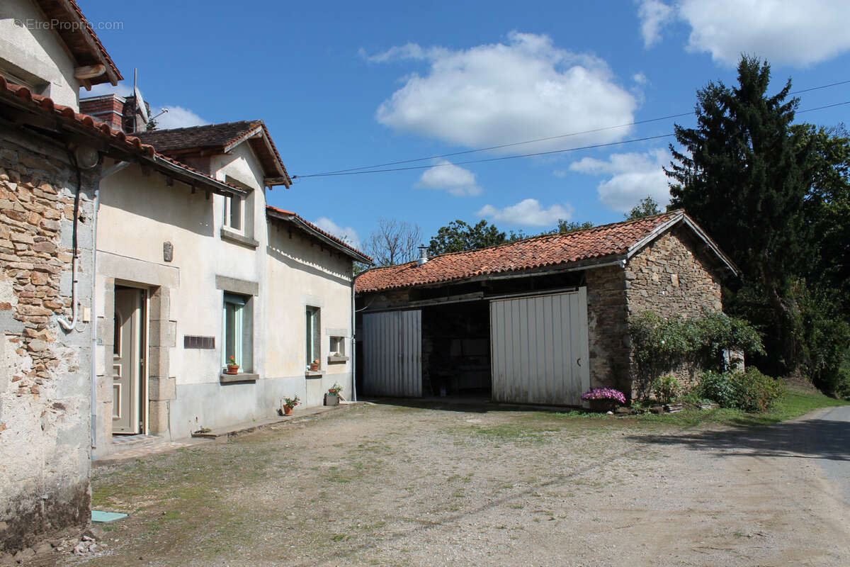 Fermette avec terrain - photo 10