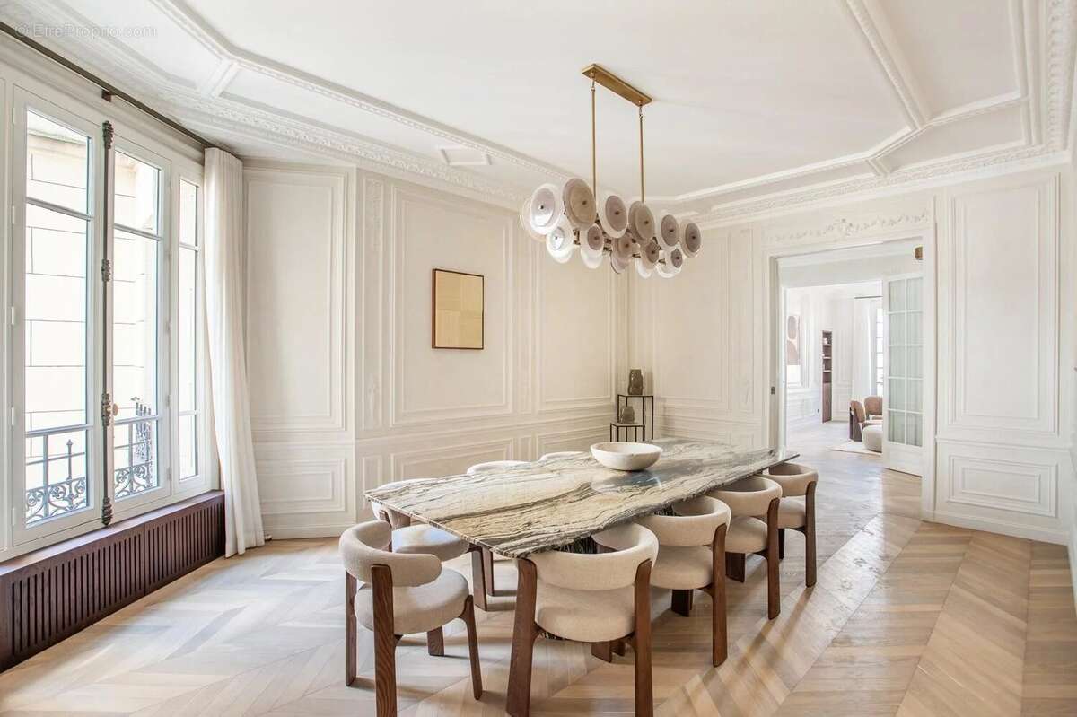 Paris XVI  Appartement 6/5 Pieces / bld Jules SANDEAU / Appartement d’Exception - photo 12