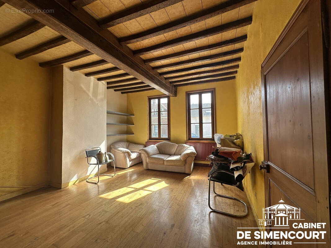 Maison à SAINT-SAUFLIEU