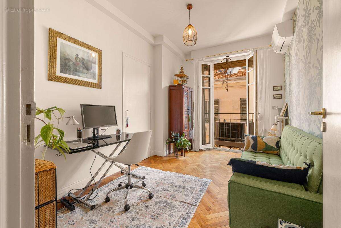 NICE Carré d'or 3P 77m² Dernier étage Balcon Grenier - photo 14