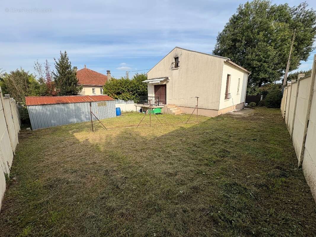 Maison à MONTFERMEIL