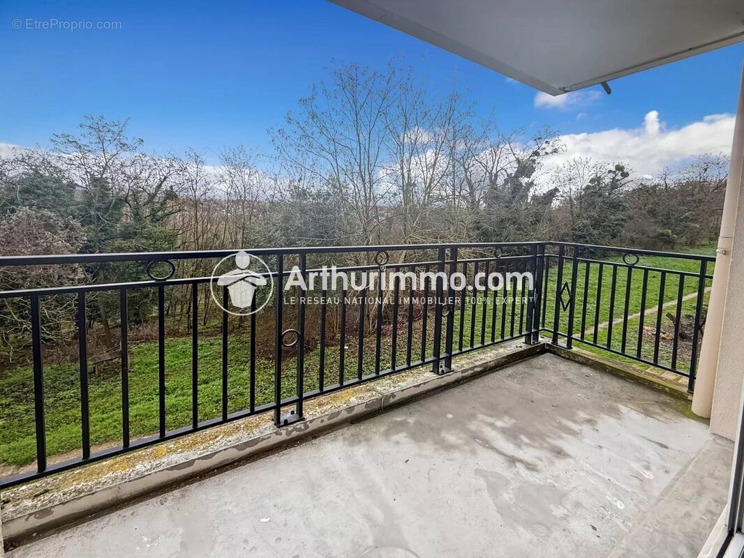 Appartement à CORBEIL-ESSONNES