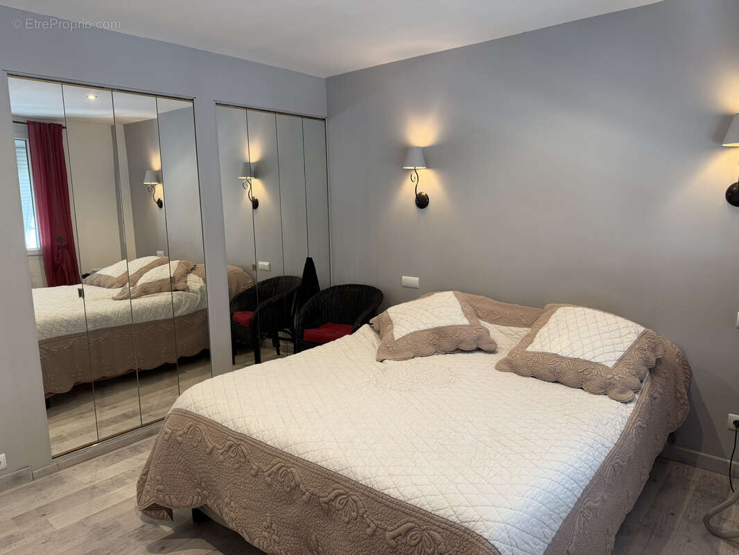 Maison à MONTAIGU-DE-QUERCY