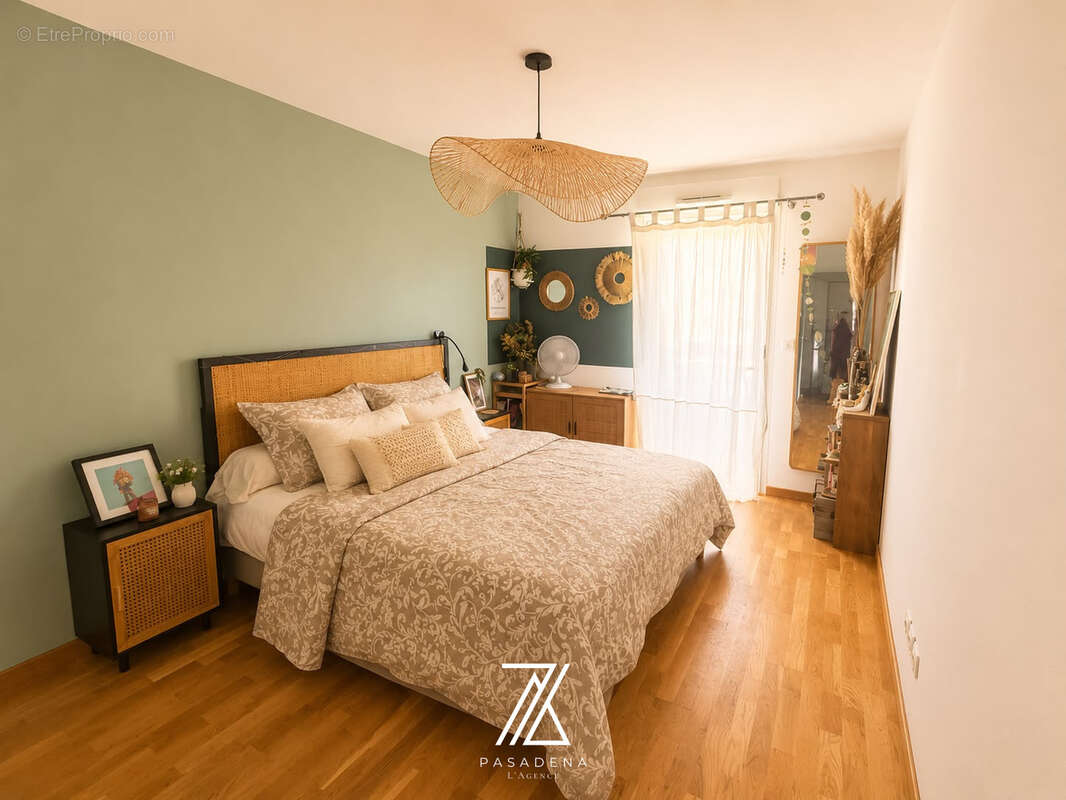 Vente appartement T3 65 m2 Montpellier Près d'arènes Nouvelle Mairie Port Marianne - photo 3