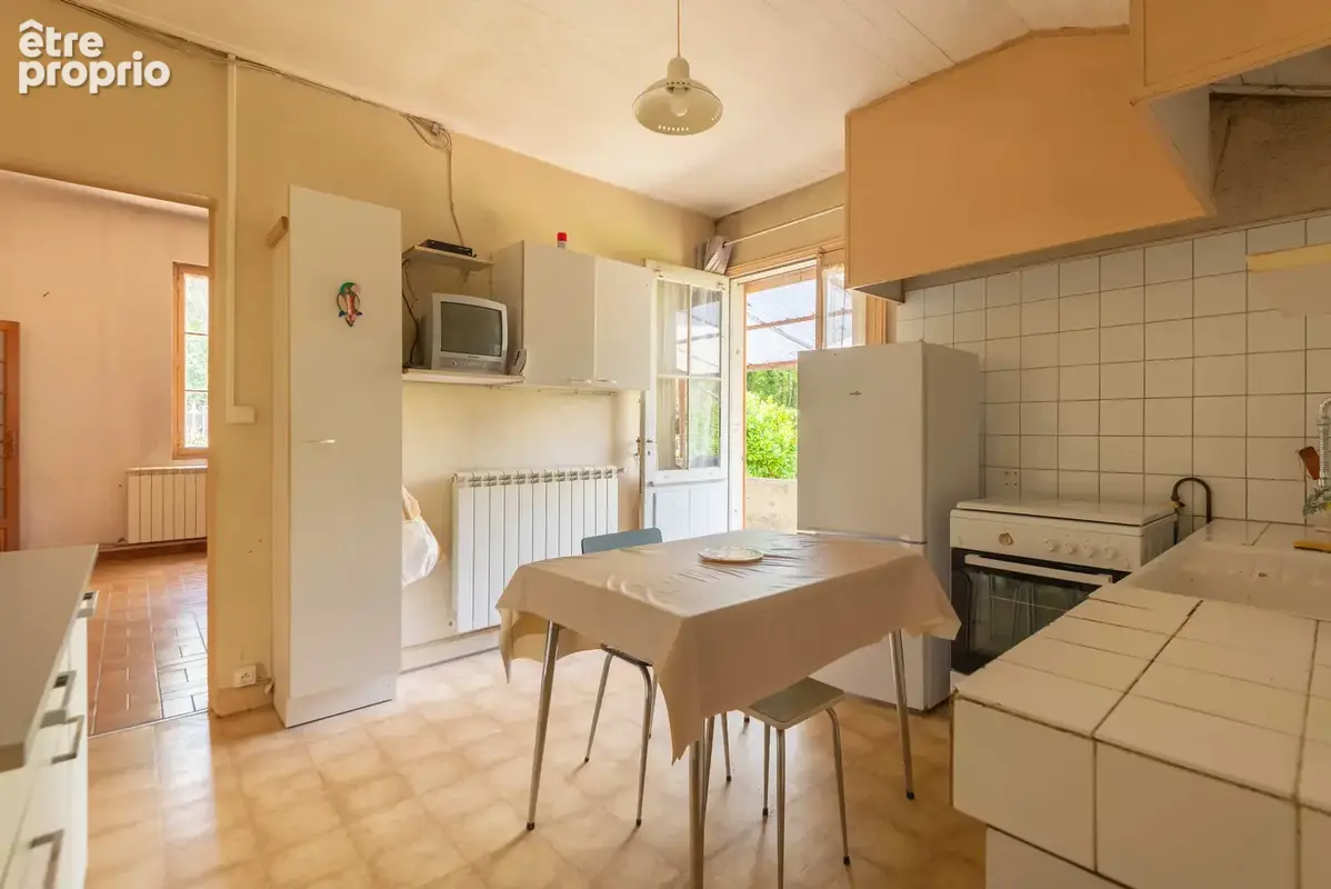 Maison en pierre - 115 m2 - 4 ch - proche ecole - photo 13