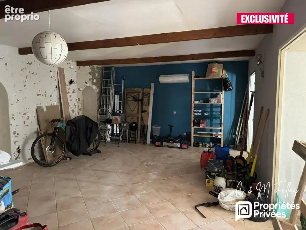 Ensemble immobilier avec appartement rénové - TRAVAILLAN - 220m² - photo 8