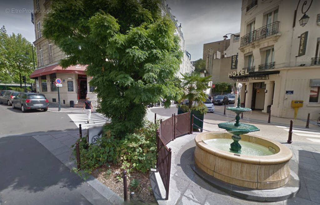 Commerce à NEUILLY-SUR-SEINE