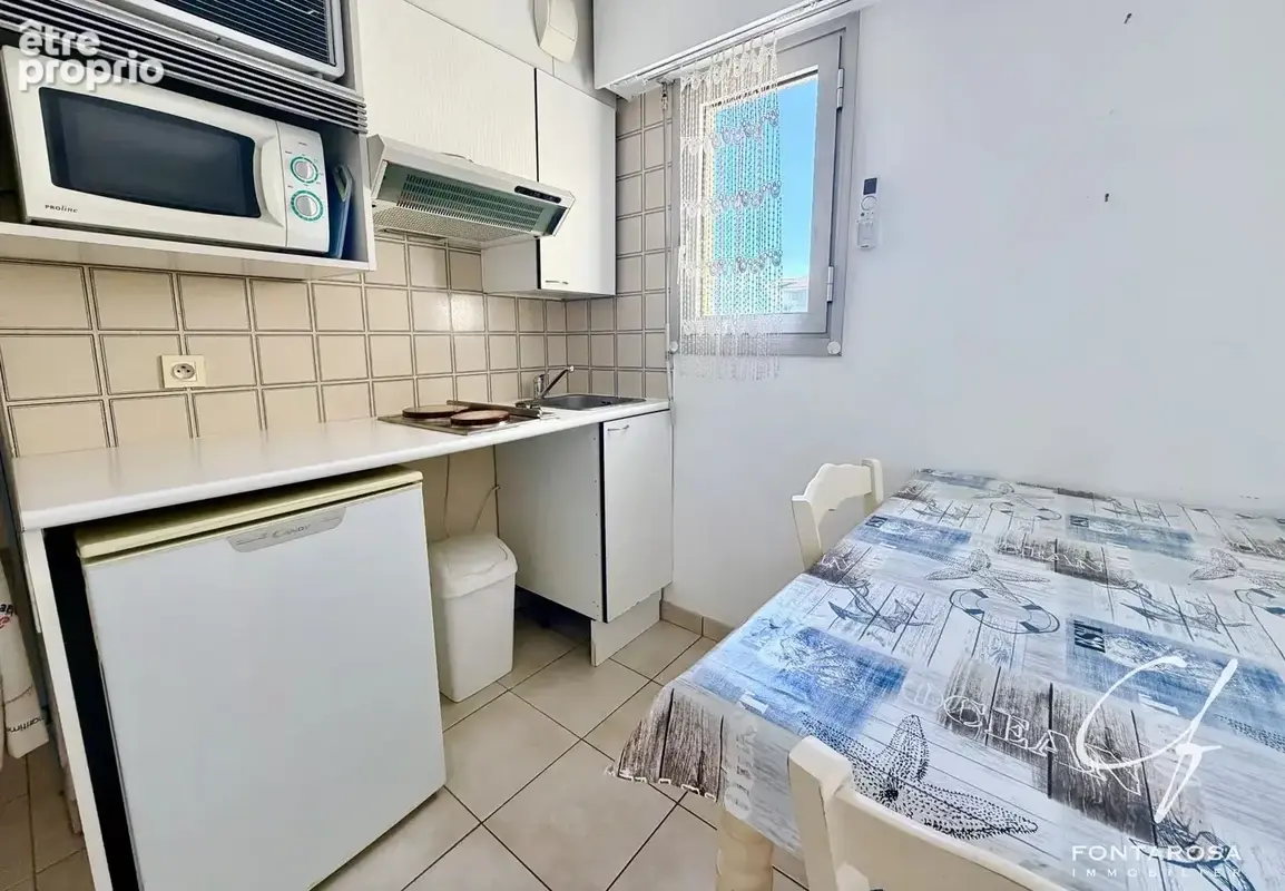 Fréjus-plage – 50 m de la mer – studio avec coin nuit et terrasse - photo 4