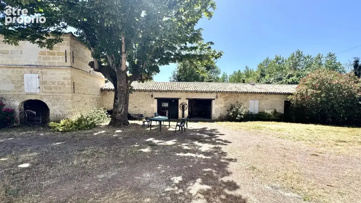Maison de caractère – 260 m² – Parc arboré de 4 500 m² – Saint-Louis-de-Montferrand - photo 2