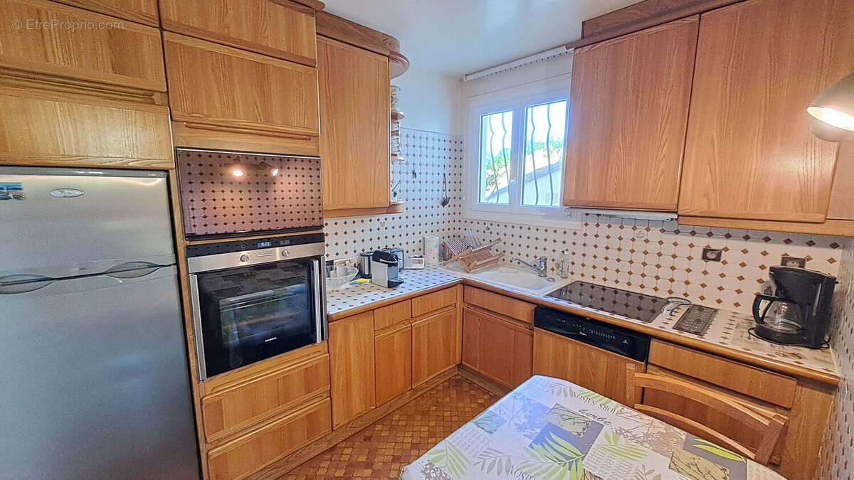 Maison à SAINT-REMY-LES-CHEVREUSE