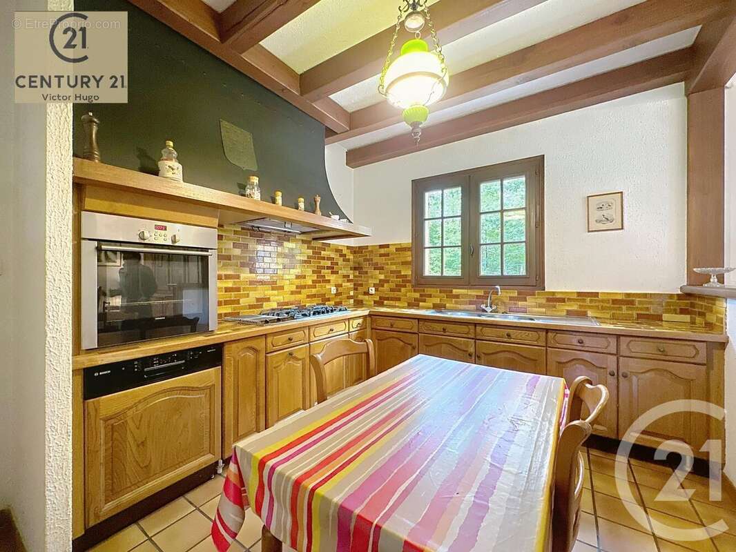 Maison à SAINT-HILAIRE-LES-PLACES