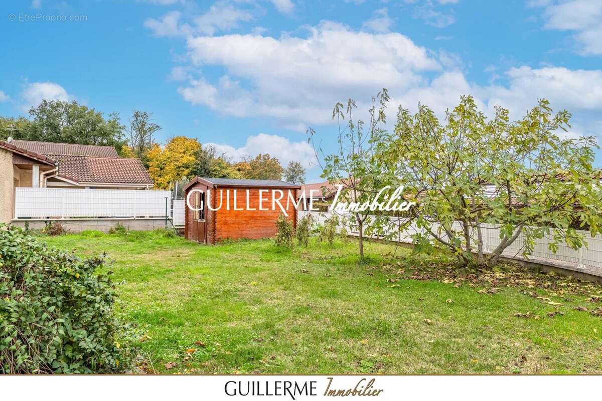 Maison à JASSANS-RIOTTIER