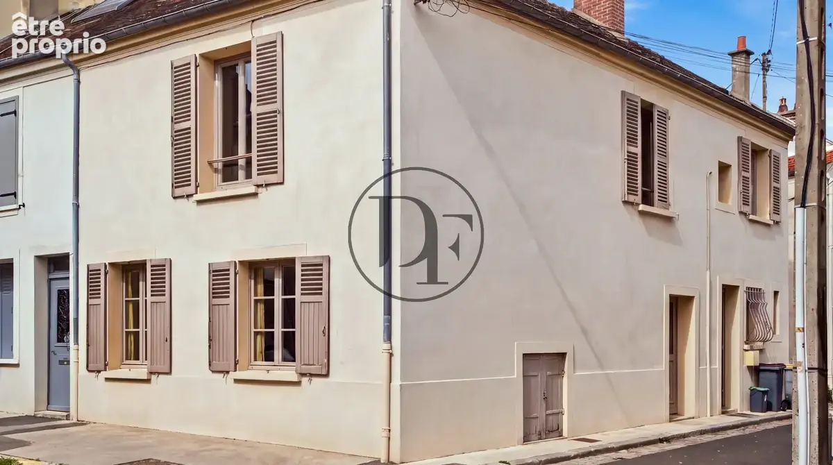 Maison à FONTAINEBLEAU