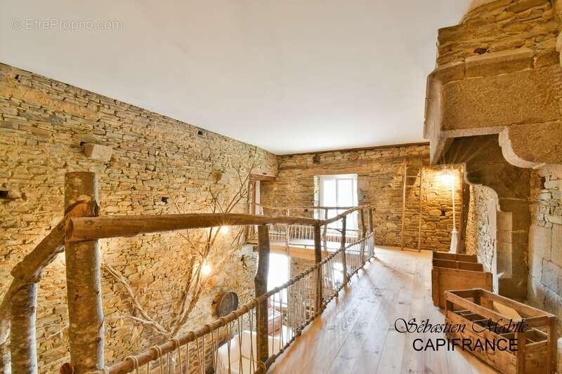 Chambres d'hôtes et gîte à vendre en Bretagne 9 pièces SOUGEAL (35) en Baie du Mont Saint Michel - Terrrain de 2200 M² - photo 24