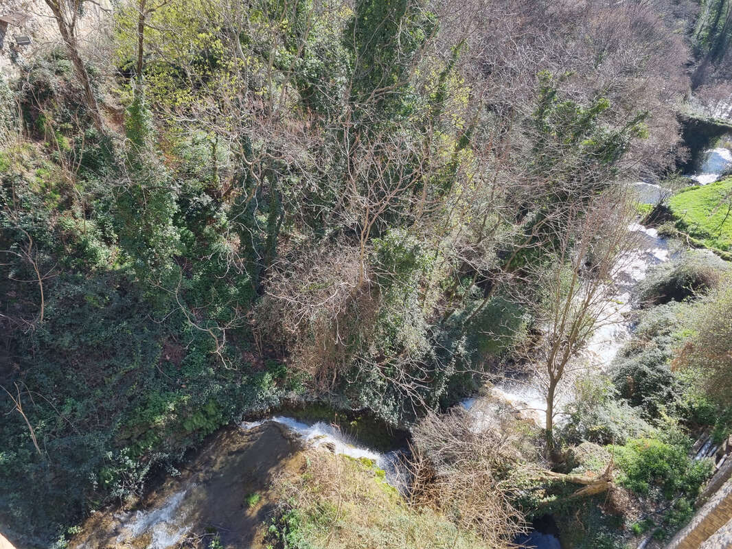 Commerce à MOUSTIERS-SAINTE-MARIE