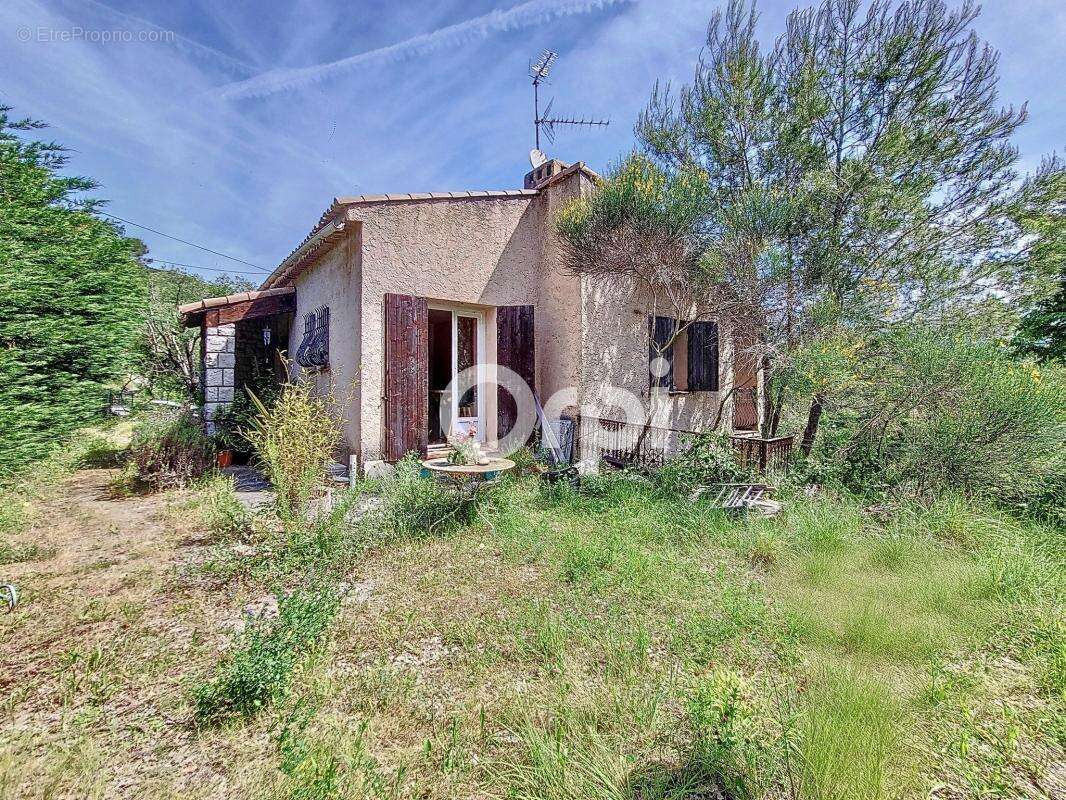 Maison à TOURRETTE-LEVENS