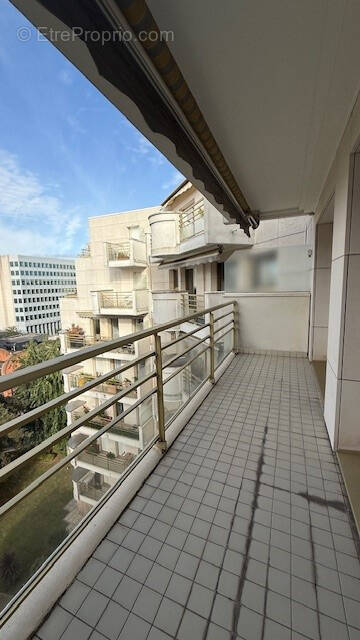 Appartement à LEVALLOIS-PERRET