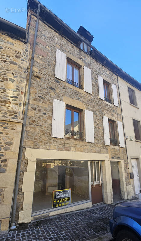 Maison à SAINT-GENIEZ-D&#039;OLT